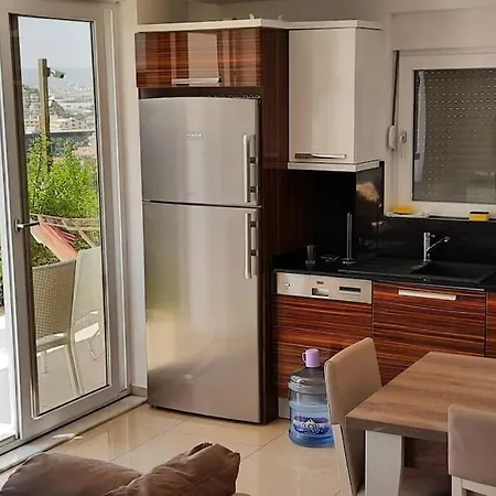 Doga Ve Deniz Manzarali Site Icerisinde Havuzlu * Alanya