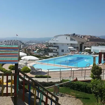 Doga Ve Deniz Manzarali Site Icerisinde Havuzlu * Alanya