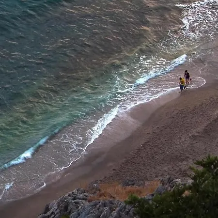 شقة Doga Ve Deniz Manzarali Site Icerisinde Havuzlu *